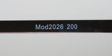 Load image into Gallery viewer, Oleg Cassini Mod 2026 Sunglasses
