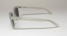 Load image into Gallery viewer, Vera Wang Shenae Sunglasses
