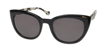 Load image into Gallery viewer, Gemma Styles Heart Of Glass Sunglasses
