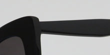 Load image into Gallery viewer, Gemma Styles Casanova Sunglasses
