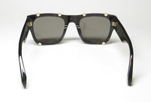 Load image into Gallery viewer, Philipp Plein Spp042w Plein Icon Sunglasses
