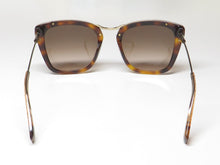 Load image into Gallery viewer, Furla Sfu242 Sunglasses
