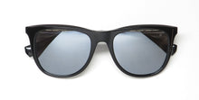 Load image into Gallery viewer, John Varvatos V544 Sunglasses
