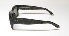 Load image into Gallery viewer, Police Lewis Hamilton 32 Sple14 Sunglasses
