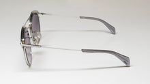 Load image into Gallery viewer, Police Spl500v Sunglasses
