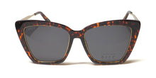 Load image into Gallery viewer, Diff Becky Iv Sunglasses
