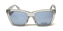 Load image into Gallery viewer, Diff Kenzie Sunglasses
