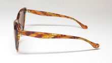 Load image into Gallery viewer, Gemma Styles Heart Of Glass Sunglasses
