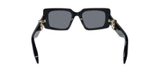 Load image into Gallery viewer, Roberto Cavalli Src039 Sunglasses
