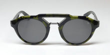 Load image into Gallery viewer, Philipp Plein Spp045 Plein Brave Shades Sunglasses
