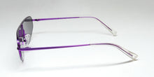 Load image into Gallery viewer, Kendall + Kylie Kk4019 Slater Sunglasses

