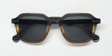 Load image into Gallery viewer, Woow Super Dancer 1 Sunglasses
