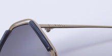 Load image into Gallery viewer, Furla Sfu785 Sunglasses
