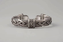 Load image into Gallery viewer, Viking Wolf Bracelet
