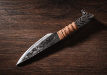 Load image into Gallery viewer, Boar&#39;s Head Knife - 5.5&quot; Blade (12 cm)
