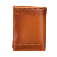 Load image into Gallery viewer, Airmaka Leather Card Holder With Airtag Slot
