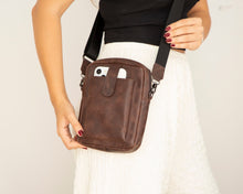 Load image into Gallery viewer, Pisa Leather Crossbody Bag
