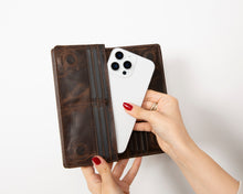 Load image into Gallery viewer, Aura Leather Universal Wallet

