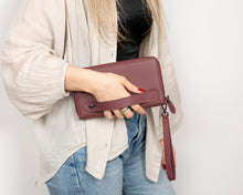 Load image into Gallery viewer, Aristo Leather Wallet
