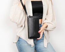 Load image into Gallery viewer, Aristo Leather Wallet
