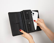 Load image into Gallery viewer, Noble Leather Women's Wallet
