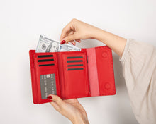 Load image into Gallery viewer, Linea Leather Women's Wallet
