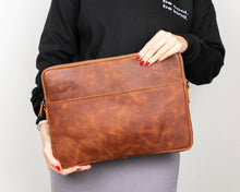 Load image into Gallery viewer, Awe Slim Leather Laptop / Tablet Bag

