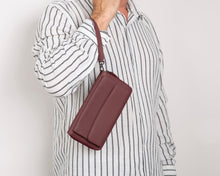 Load image into Gallery viewer, Aristo Leather Wallet
