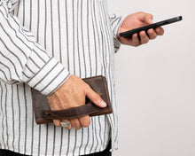 Load image into Gallery viewer, Aura Leather Universal Wallet
