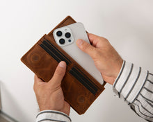 Load image into Gallery viewer, Aura Leather Universal Wallet
