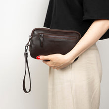 Load image into Gallery viewer, Noma Leather Clutch Bag
