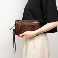 Load image into Gallery viewer, Noma Leather Clutch Bag
