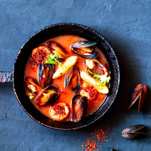 Load image into Gallery viewer, Crushed Chili Peppers / Medium
