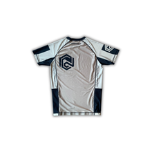 Load image into Gallery viewer, COMPETITOR SERIES SHORT SLEEVE RASH GUARD - COYOTE
