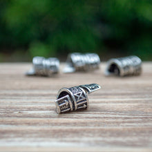 Load image into Gallery viewer, Rune Beard Rings - (Silver - 8)
