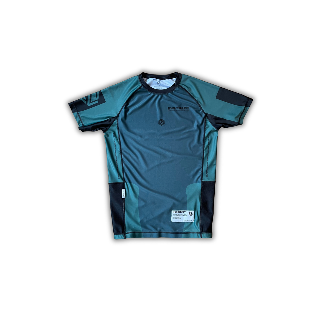 COMPETITOR SERIES SHORT SLEEVE RASH GUARD - GREEN