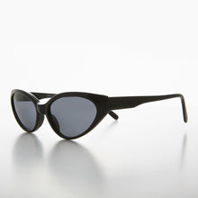 Load image into Gallery viewer, Shallow Lens Extreme Cat Eye Sunglass - Alexa
