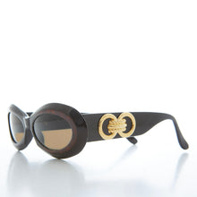 Load image into Gallery viewer, Classic Chunky Oval Women's Sunglasses - Alicia
