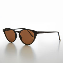 Load image into Gallery viewer, Women's Round Cat Eye Sunglass with Keyhole Bridge - Allie
