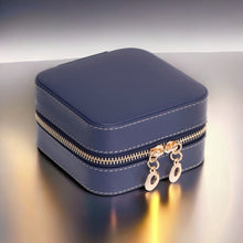 Load image into Gallery viewer, Amanda Leather Jewelry Box, Medium
