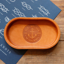 Load image into Gallery viewer, Leather Valet - Oval
