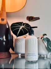 Load image into Gallery viewer, Daily Moisturizing Lotion - Peppermint
