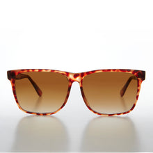 Load image into Gallery viewer, Simple Wide Square Vintage Tortoise Sunglass - Bay
