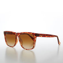 Load image into Gallery viewer, Simple Wide Square Vintage Tortoise Sunglass - Bay

