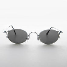 Load image into Gallery viewer, Oval Victorian Style 90s Sunglasses - Beatrice
