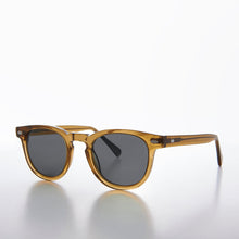 Load image into Gallery viewer, Amber Polarized Square Sunglass - Benson
