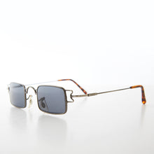 Load image into Gallery viewer, Small Square Micro Sunglasses - Beyer
