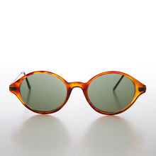 Load image into Gallery viewer, Simple Oval 90s Unisex Sunglass - Binxy
