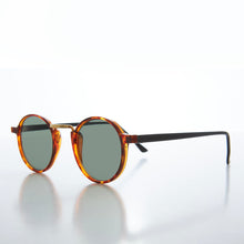 Load image into Gallery viewer, Classic Round Vintage Sunglasses - Brook
