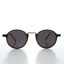 Load image into Gallery viewer, Classic Round Vintage Sunglasses - Brook
